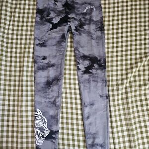 Darc Sport Black and Gray Tie-Dye Leggings with Wolf Graphic